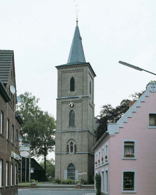 St. Martinus, Neuss-Holzheim