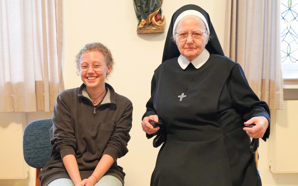 Kunst im Kloster: Studenten halten Lebensgeschichten der Neusser Augustinerinnen fest